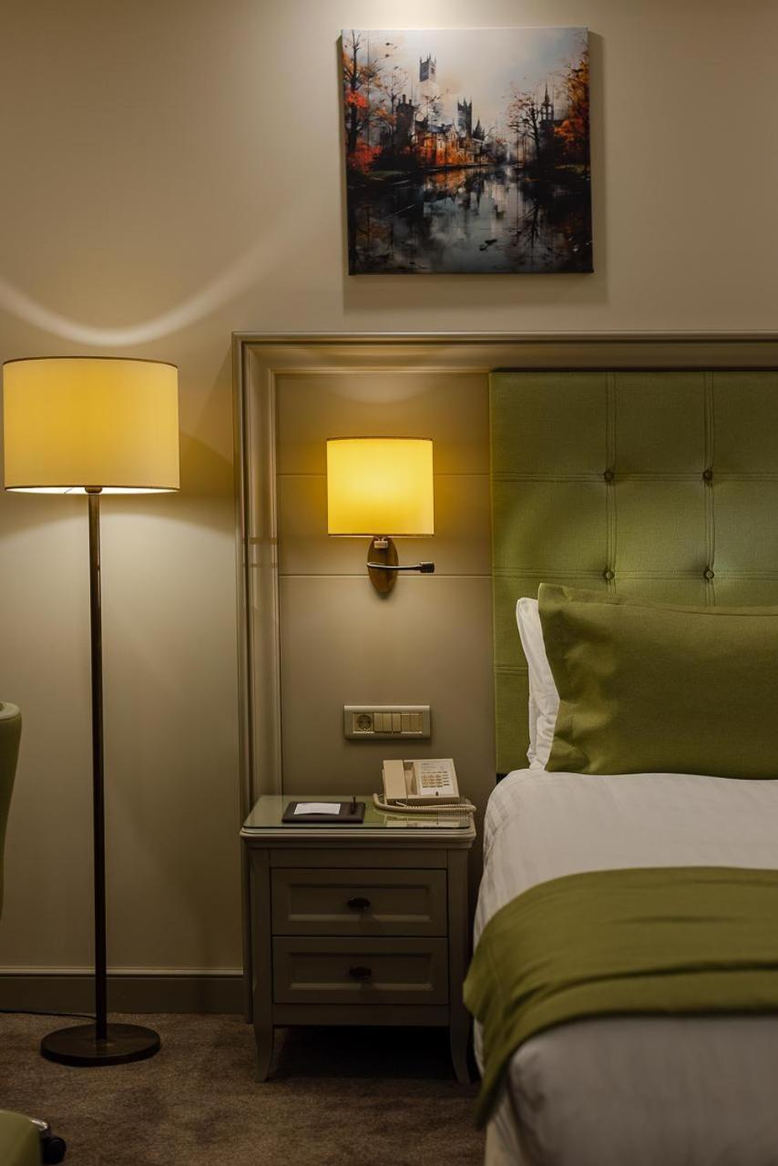 ดิวาน สวีท บาตูมี Hotel บาทูมิ ภายนอก รูปภาพ