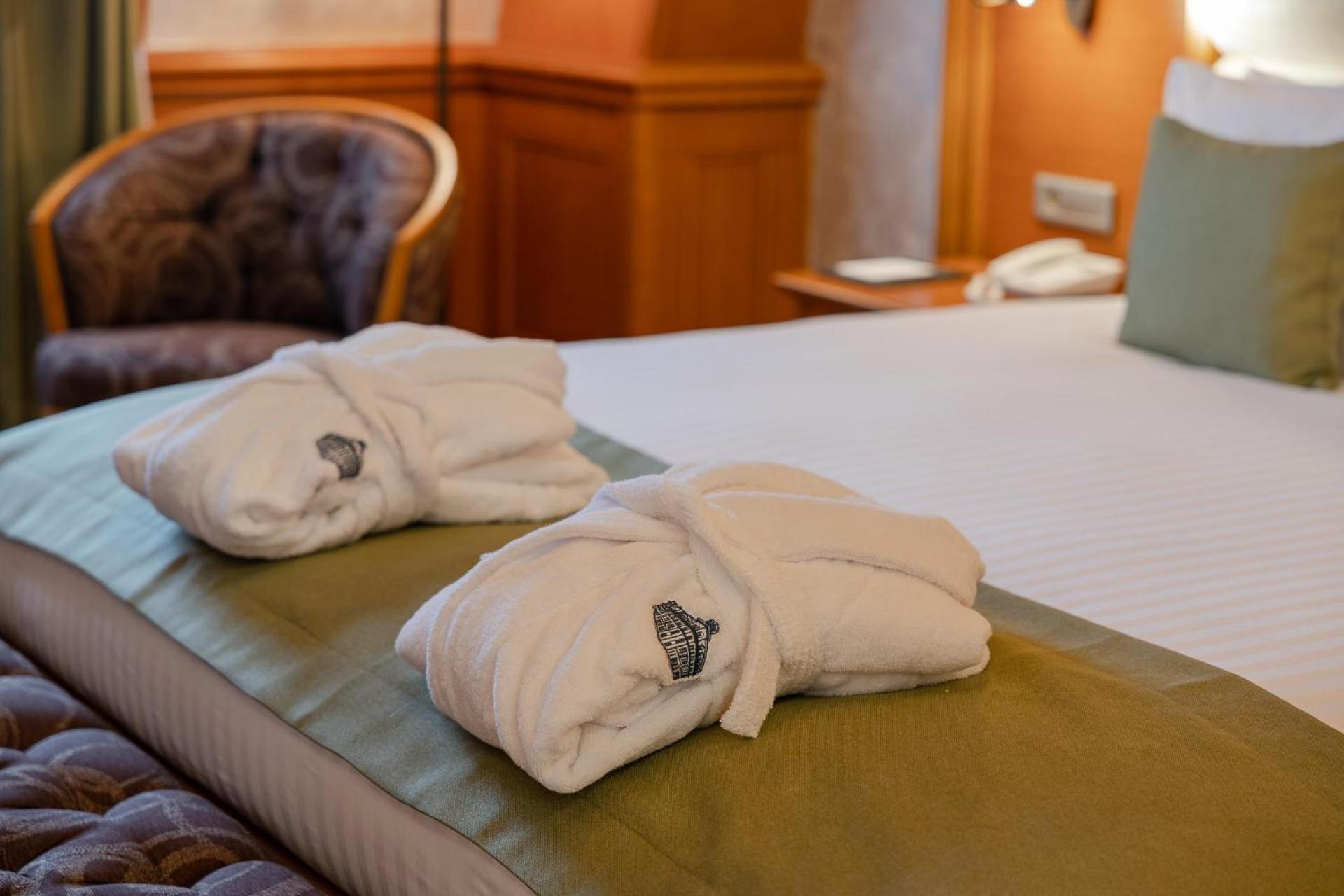ดิวาน สวีท บาตูมี Hotel บาทูมิ ภายนอก รูปภาพ