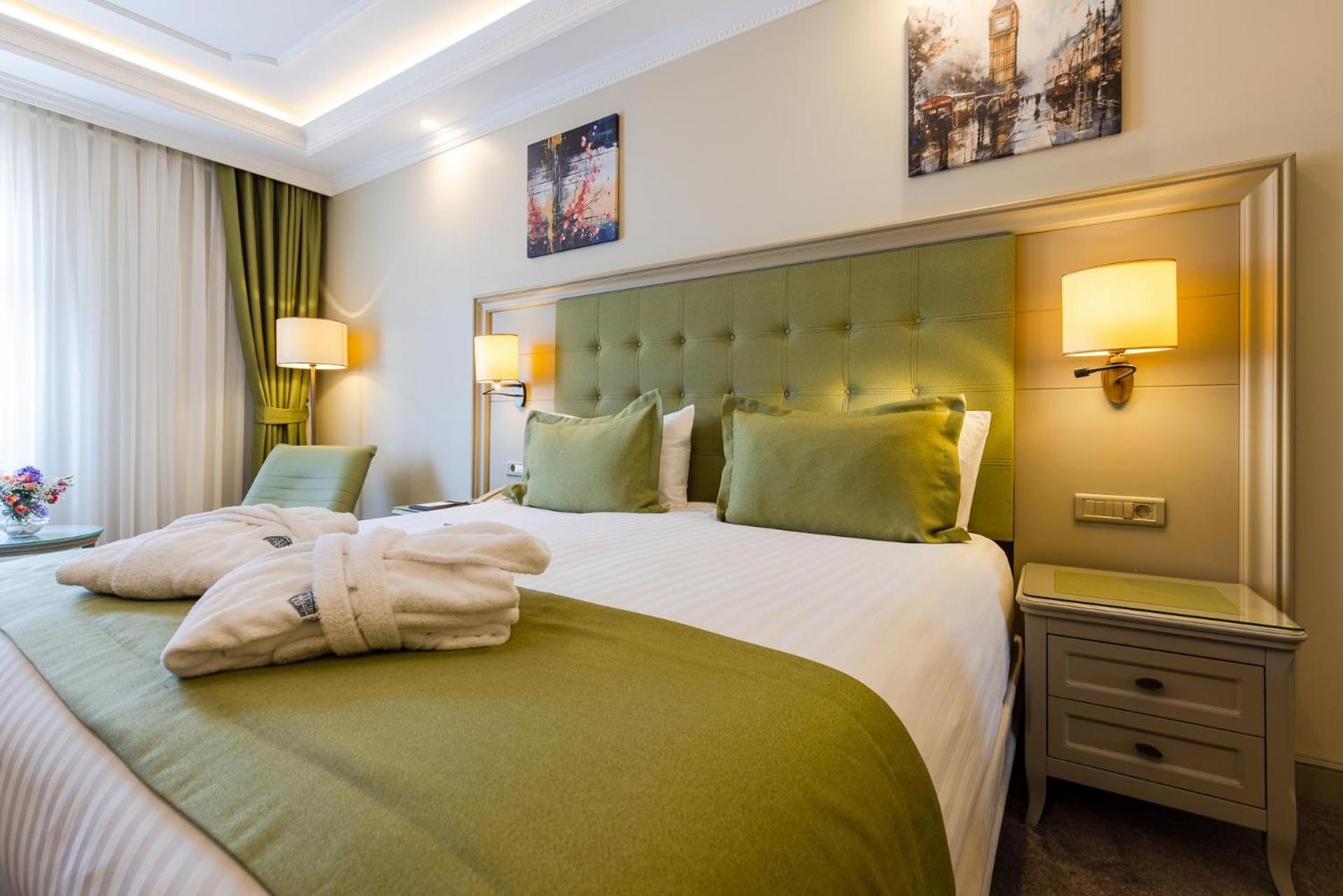 ดิวาน สวีท บาตูมี Hotel บาทูมิ ภายนอก รูปภาพ
