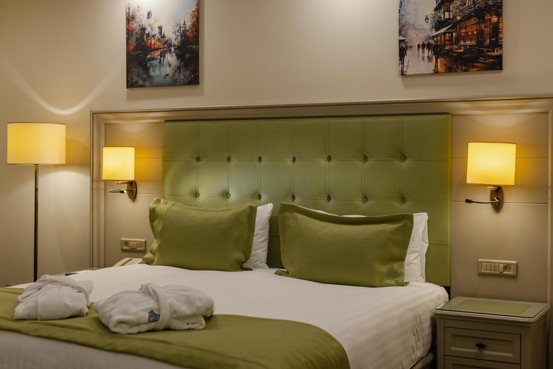 ดิวาน สวีท บาตูมี Hotel บาทูมิ ภายนอก รูปภาพ