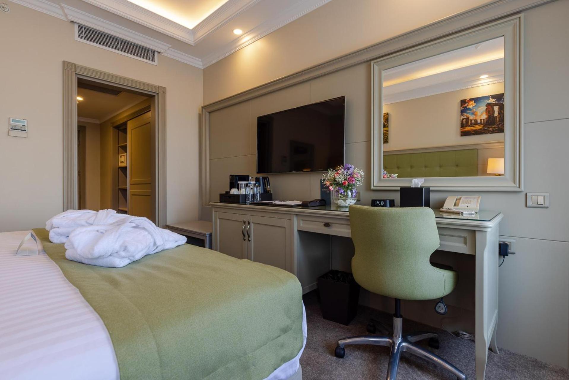 ดิวาน สวีท บาตูมี Hotel บาทูมิ ภายนอก รูปภาพ